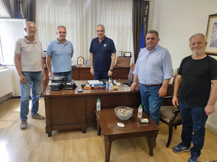 Επίσκεψη προϊσταμένου ΕΛΓΑ Λάρισας στο δήμο Ελασσόνας για τις ζημιές από το μπουρίνι