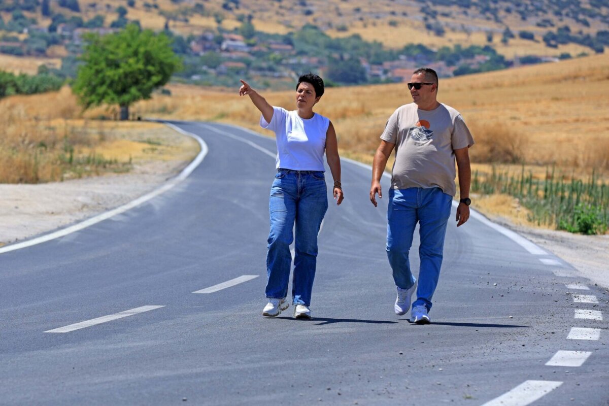 Συνέχεια αυτοψιών στα εν εξελίξει οδικά έργα στους δήμους Κιλελέρ-Φαρσάλων από την Αντιπεριφερειάρχη Λάρισας Μαρία Γαλλιού Συνέχεια αυτοψιών στα εν εξελίξει οδικά έργα στους δήμους Κιλελέρ-Φαρσάλων από την Αντιπεριφερειάρχη Λάρισας Μαρία Γαλλιού