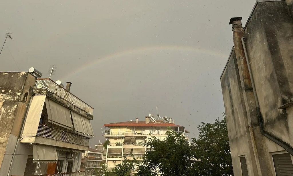 Κακοκαιρία: Πρωτοφανές μπουρίνι στα Τρίκαλα - Ισχυρή βροχή, χαλάζι και ζημιές στην πόλη Κακοκαιρία: Πρωτοφανές μπουρίνι στα Τρίκαλα - Ισχυρή βροχή, χαλάζι και ζημιές στην πόλη