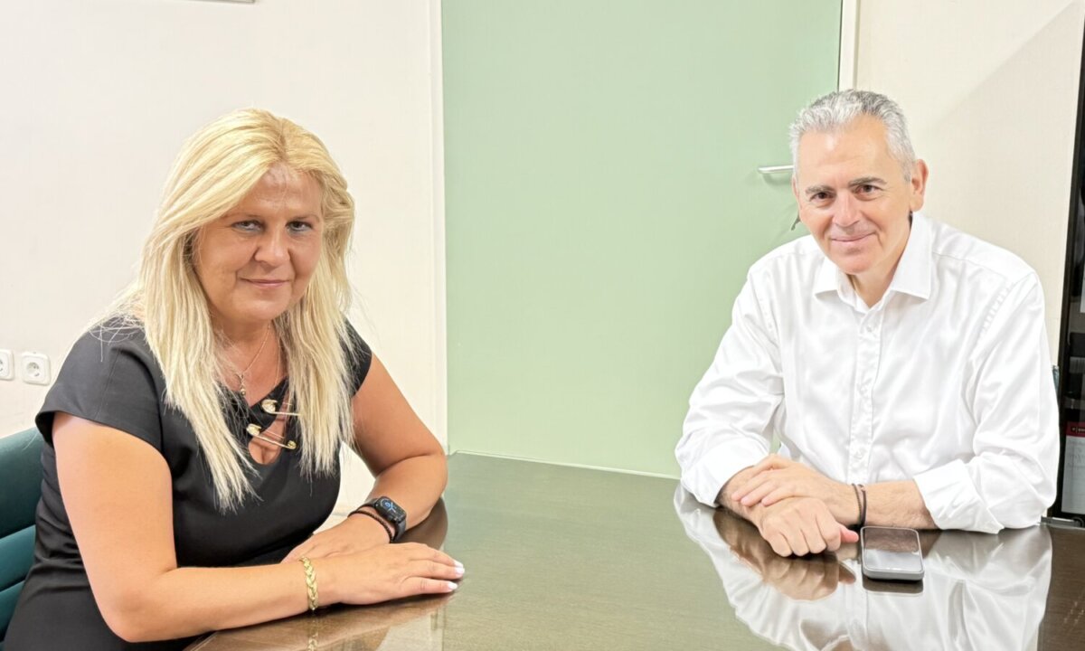 Χαρακόπουλος: «Ευρύτερη της Θεσσαλίας η εμβέλεια του Πανεπιστημιακού Νοσοκομείου Λάρισας» Χαρακόπουλος: «Ευρύτερη της Θεσσαλίας η εμβέλεια του Πανεπιστημιακού Νοσοκομείου Λάρισας»