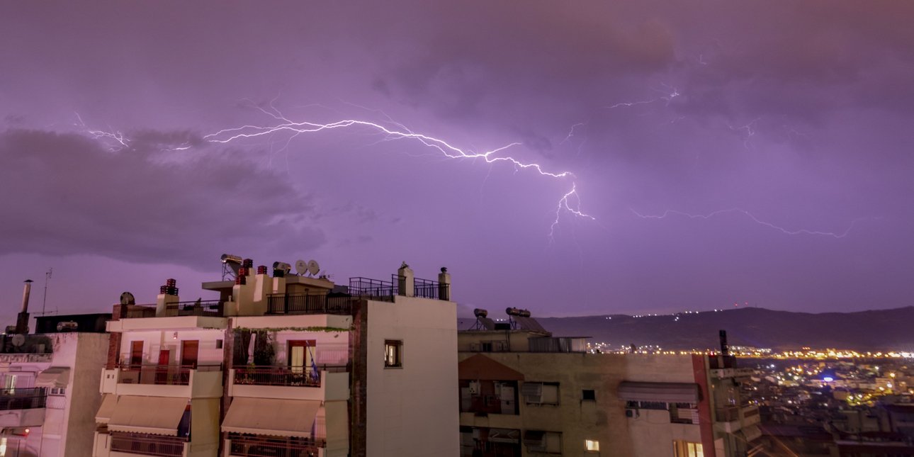Meteo: Πάνω από 5.000 κεραυνοί στα κεντρικά και τα βόρεια -Άστατος ο καιρός και σήμερα Meteo: Πάνω από 5.000 κεραυνοί στα κεντρικά και τα βόρεια -Άστατος ο καιρός και σήμερα