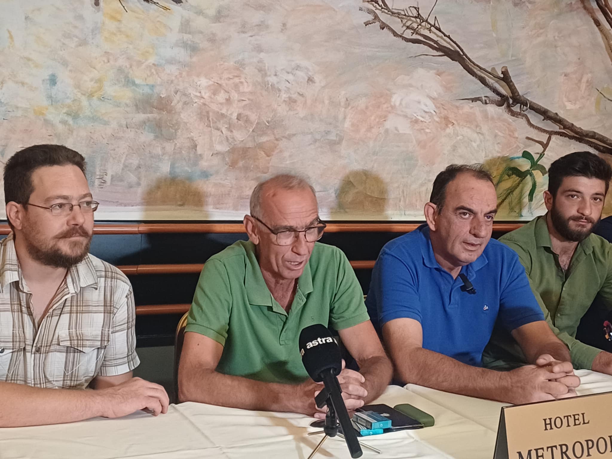Ομοσπονδίες Θεσσαλών αγροτών: Σκάνδαλο ΟΠΕΚΕΠΕ, ευλογιά, λειψυδρία, κόστος παραγωγής βγάζουν τα τρακτερ στους δρόμους (ΦΩΤΟ) Ομοσπονδίες Θεσσαλών αγροτών: Σκάνδαλο ΟΠΕΚΕΠΕ, ευλογιά, λειψυδρία, κόστος παραγωγής βγάζουν τα τρακτερ στους δρόμους (ΦΩΤΟ)