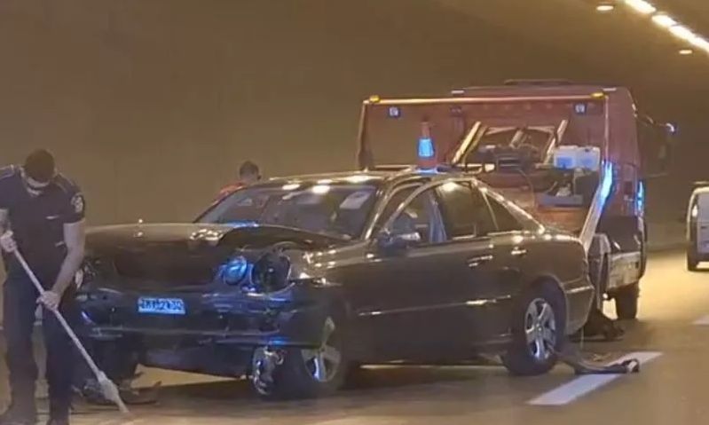 Τροχαίο δυστύχημα σε τούνελ στην παραλιακή – Νεκρός ο οδηγός Τροχαίο δυστύχημα σε τούνελ στην παραλιακή – Νεκρός ο οδηγός