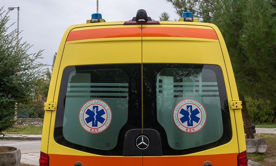 Τραγωδία στην ΕΟ Θεσσαλονίκης-Καβάλας: Νεκρή 67χρονη - Αυτοκίνητο την παρέσυρε μαζί με 11χρονη Τραγωδία στην ΕΟ Θεσσαλονίκης-Καβάλας: Νεκρή 67χρονη - Αυτοκίνητο την παρέσυρε μαζί με 11χρονη