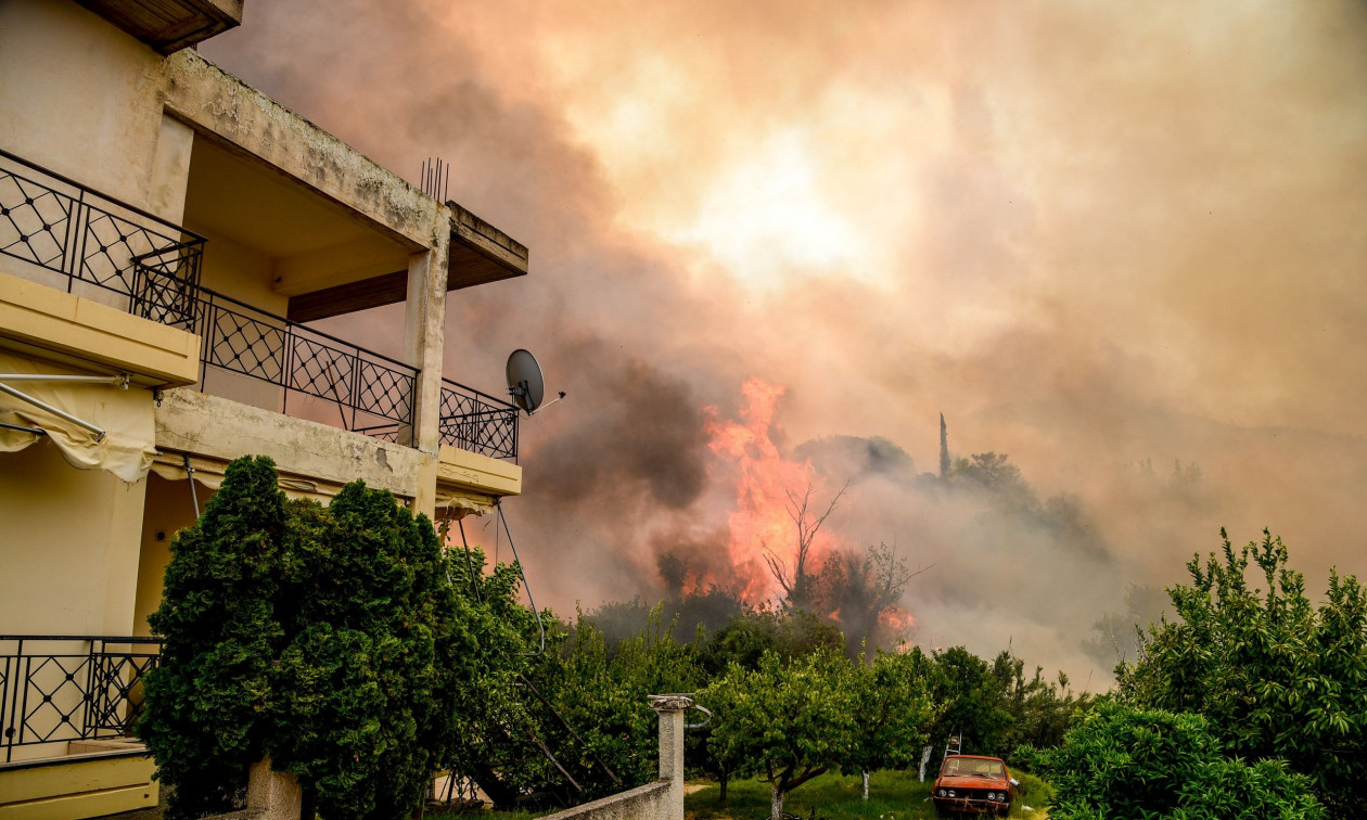 Μαίνεται η φωτιά στην Πάτρα, κοντά σε σπίτια οι φλόγες στην Αρόη -Μέτωπα και σε Πρέβεζα, Ζάκυνθο, Χίο, Κεφαλονιά Μαίνεται η φωτιά στην Πάτρα, κοντά σε σπίτια οι φλόγες στην Αρόη -Μέτωπα και σε Πρέβεζα, Ζάκυνθο, Χίο, Κεφαλονιά