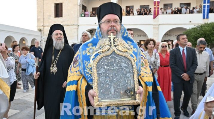 Στη Μεγαλόχαρη της Τήνου ο Μητροπολίτης Λαρίσης και Τυρνάβου Ιερώνυμος (ΦΩΤΟ)