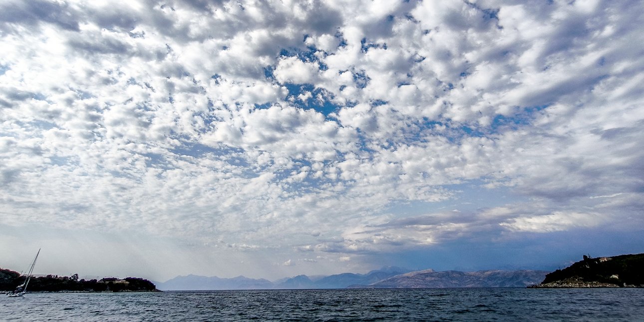 Φεύγουν οι θυελλώδεις άνεμοι, έρχονται οι βροχές -Σε ποιες περιοχές χαλάει ο καιρός την Κυριακή