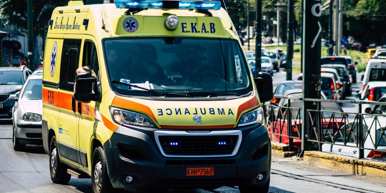 Δολοφονία στο Χαλάνδρι -28χρονος μαχαίρωσε μέχρι θανάτου την 47χρονη σύντροφό του στην είσοδο πολυκατοικίας