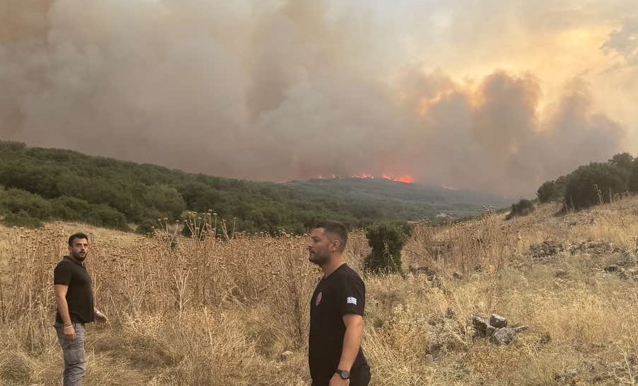 Σε ύφεση η φωτιά στο Δαμάσι - Καλύτερη η εικόνα από το μέτωπο
