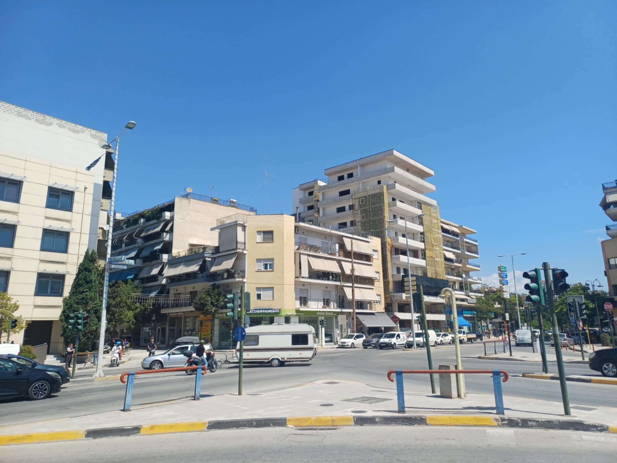Εργοτάξιο από σήμερα η Λάρισα- ξεκίνησαν τα έργα για τον κυκλικό κόμβο σε Ηρ. Πολυτεχνείου- Φαρσάλων (ΦΩΤΟ)
