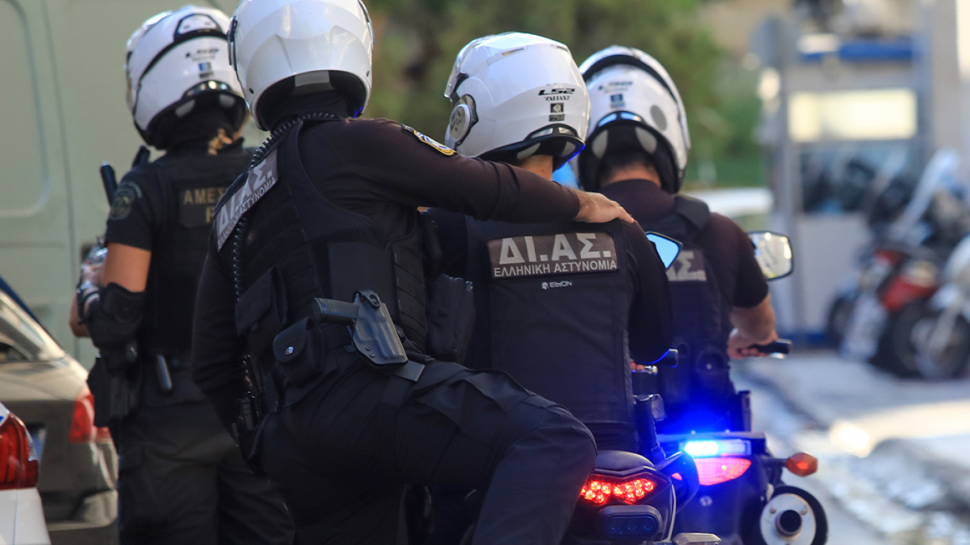 Σκύδρα: 75χρονος ομολόγησε τη δολοφονία 72χρονου - Τον πυροβόλησε και τον έσυρε με το αυτοκίνητο Σκύδρα: 75χρονος ομολόγησε τη δολοφονία 72χρονου - Τον πυροβόλησε και τον έσυρε με το αυτοκίνητο