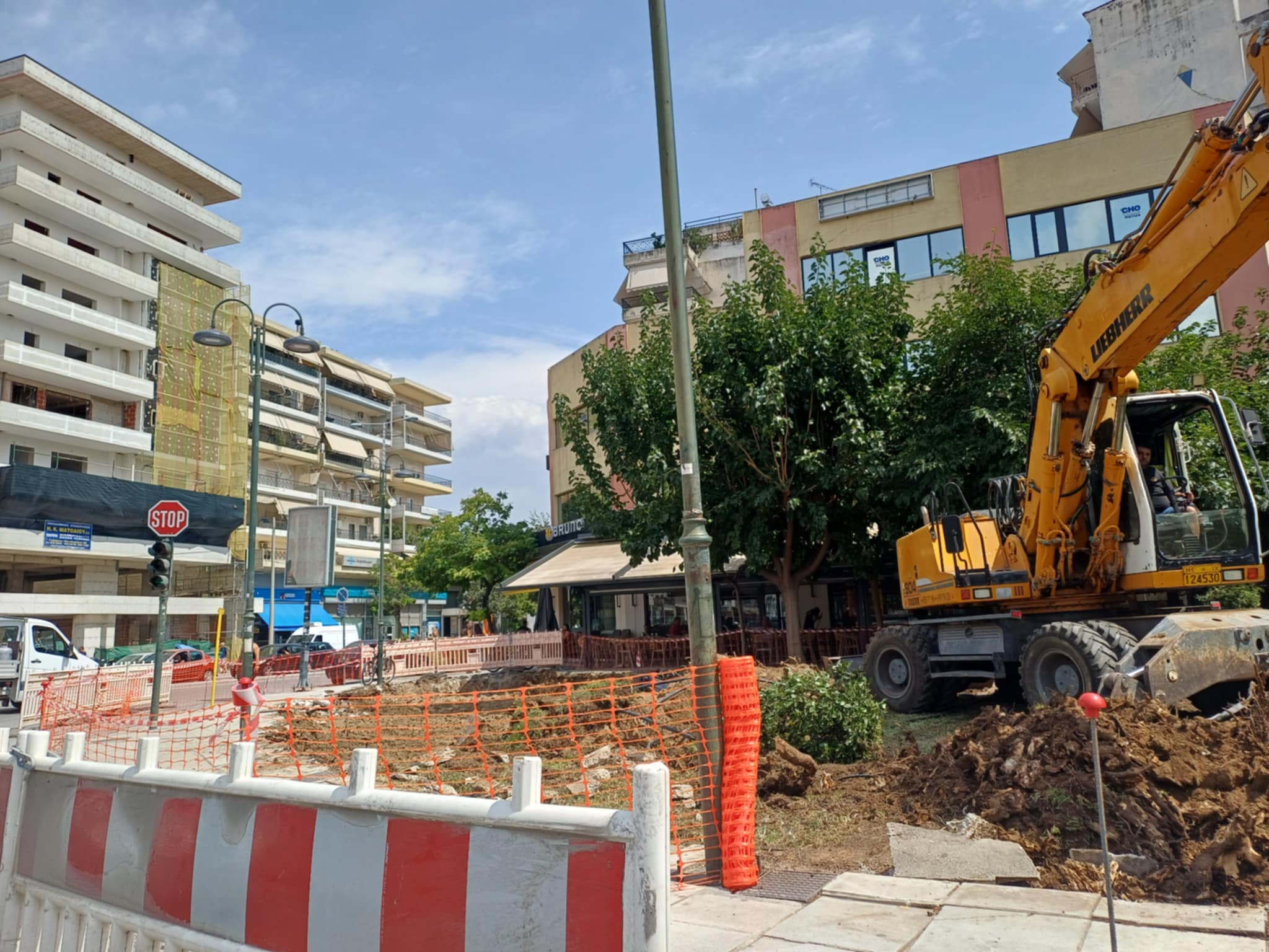 Ξεκίνησαν οι προπαρασκευαστικές εργασίες για τον κόμβο στη συμβολή Ηρώων Πολυτεχνείου και Φαρσάλων (ΦΩΤΟ)