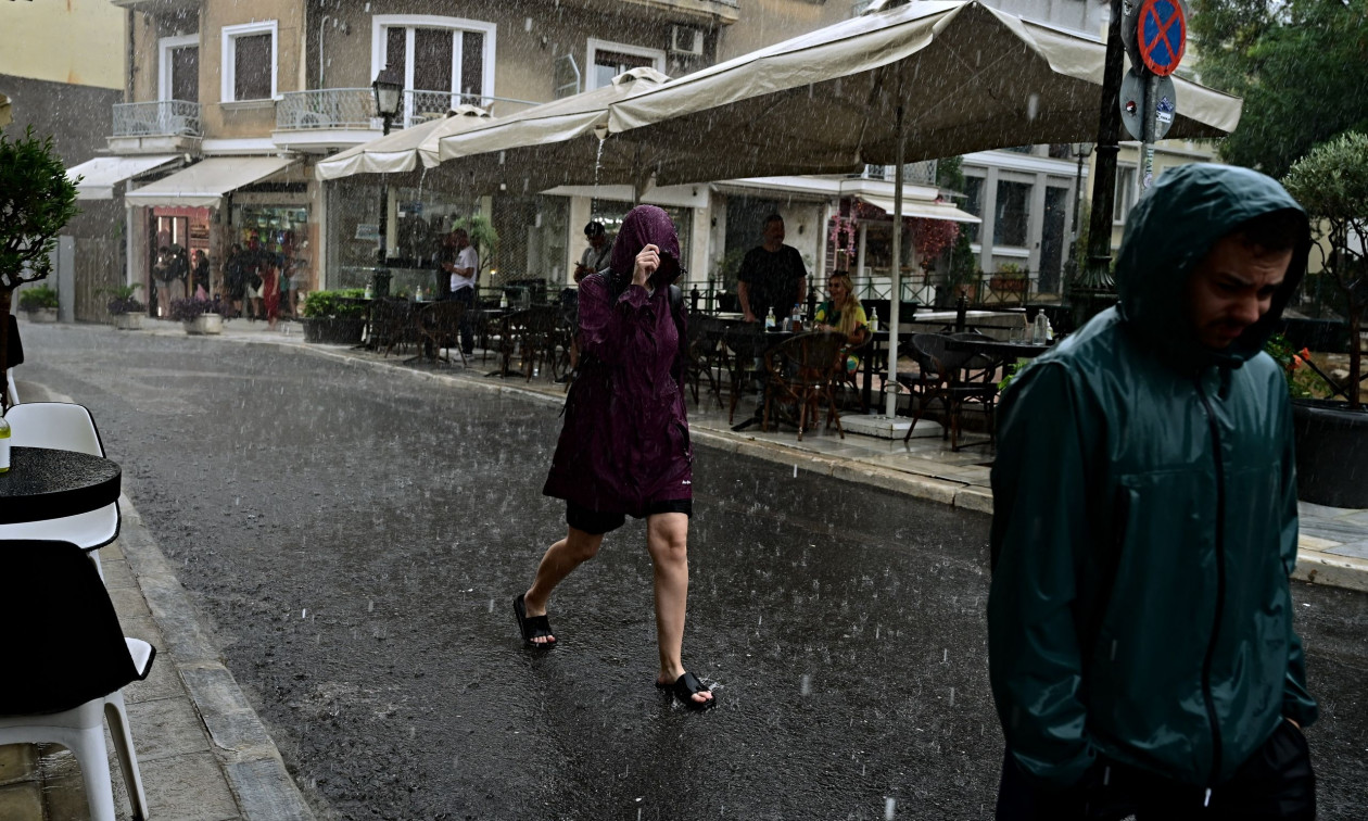 Καιρός - Κλέαρχος Μαρουσάκης: Έρχονται θερμές αέριες μάζες από την Ιταλία και καταιγίδες Καιρός - Κλέαρχος Μαρουσάκης: Έρχονται θερμές αέριες μάζες από την Ιταλία και καταιγίδες