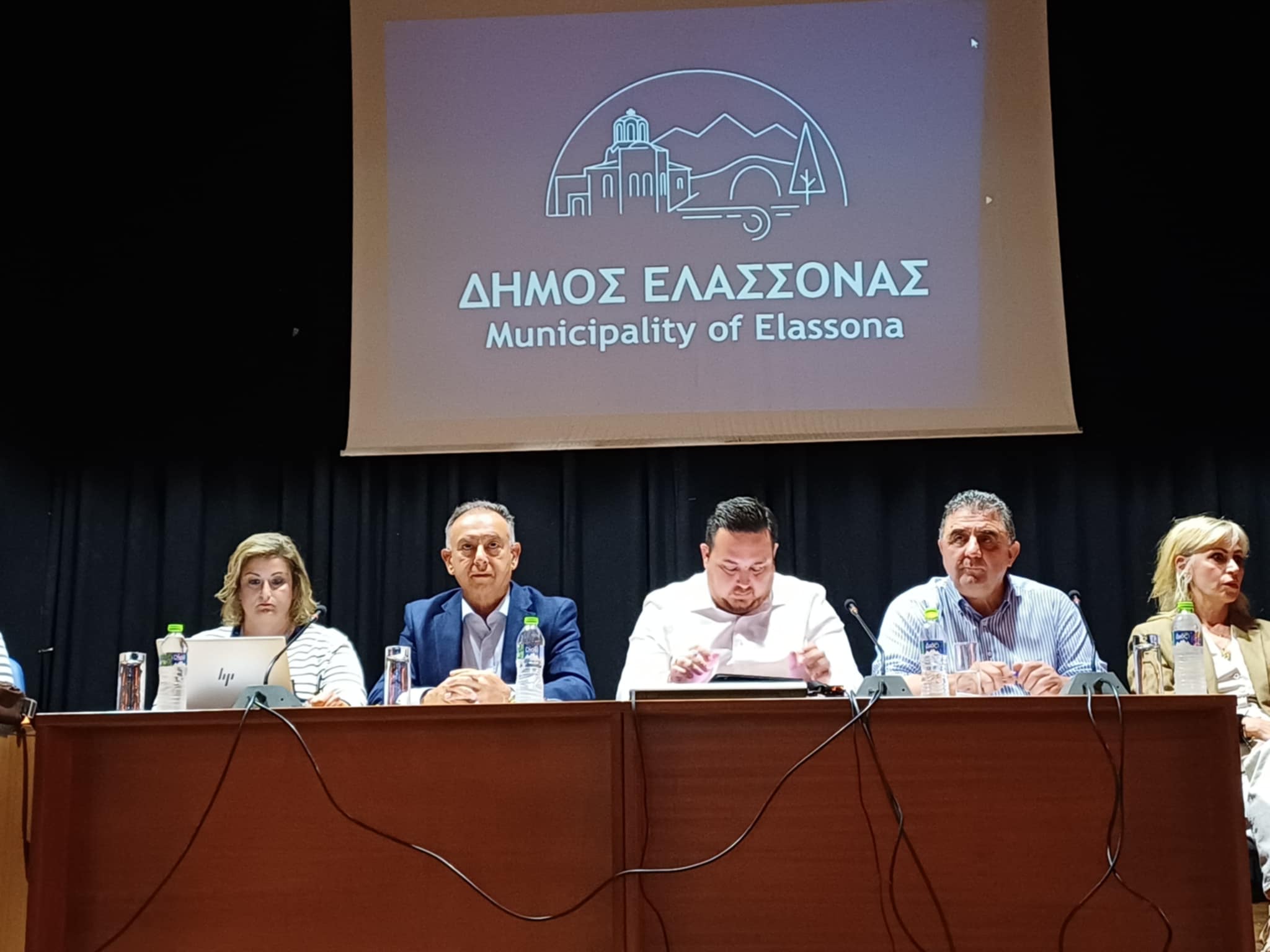 Ενημερωτική σύσκεψη για την ευλογιά συγκάλεσε στην Ελασσόνα ο Χρήστος Κέλλας (ΦΩΤΟ-ΒΙΝΤΕΟ)