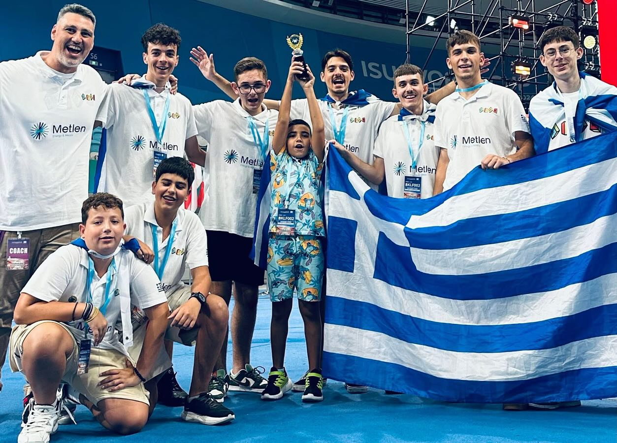 Παγκόσμια πρωτιά πέτυχε ο Βόλος στον διαγωνισμό ρομποτικής στην Κίνα - Στην κορυφή του κόσμου η ΑΤΟΜ Robotics Team Παγκόσμια πρωτιά πέτυχε ο Βόλος στον διαγωνισμό ρομποτικής στην Κίνα - Στην κορυφή του κόσμου η ΑΤΟΜ Robotics Team