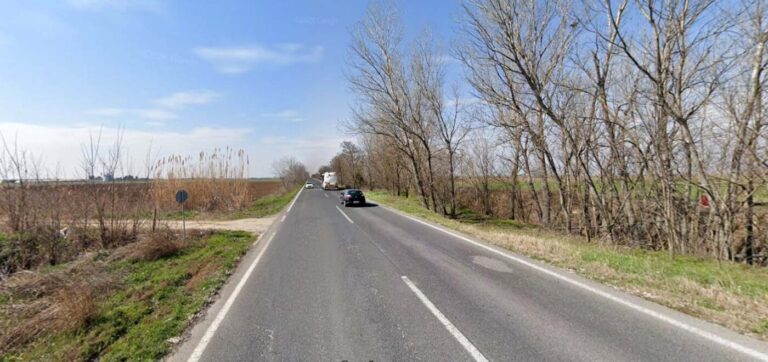 Την ανακατασκευή της παλιάς Εθνικής οδού Λάρισας – Βόλου ζητά η Λαϊκή Συσπείρωση Την ανακατασκευή της παλιάς Εθνικής οδού Λάρισας – Βόλου ζητά η Λαϊκή Συσπείρωση