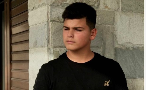 Σοκ στον Βόλο: 18xρονος κατέρρευσε ενώ περπατούσε!-Θρήνος για το Νίκο Παλάσκα Σοκ στον Βόλο: 18xρονος κατέρρευσε ενώ περπατούσε!-Θρήνος για το Νίκο Παλάσκα