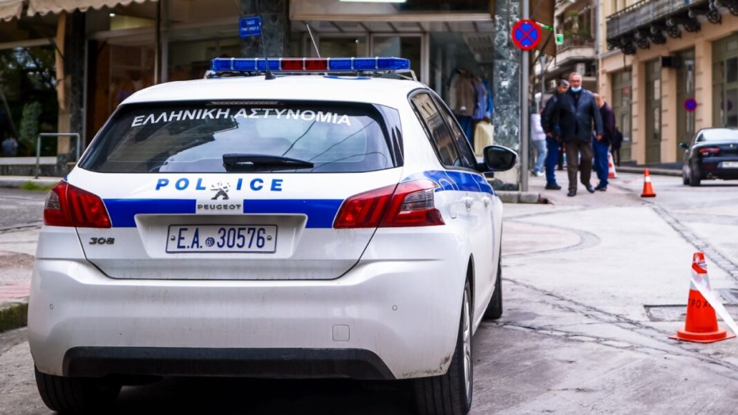 Λάρισα: Μπούκαραν στο γήπεδο χωρίς εισιτήριο –Τρεις συλλήψεις Λάρισα: Μπούκαραν στο γήπεδο χωρίς εισιτήριο –Τρεις συλλήψεις