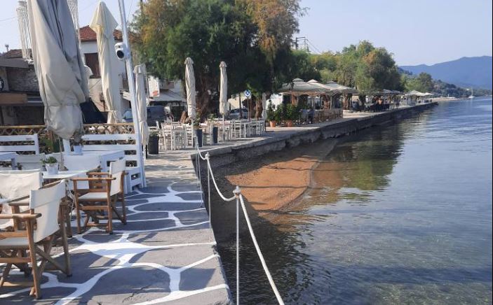 Ένταση στη Μηλίνα σε έλεγχο της Κτηματικής – GPS κατέληξε στη θάλασσα Ένταση στη Μηλίνα σε έλεγχο της Κτηματικής – GPS κατέληξε στη θάλασσα
