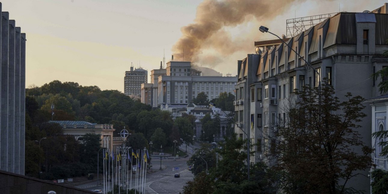 Ανευ προηγουμένου η νυχτερινή επιδρομή της Ρωσίας στο Κίεβο -Χτύπησαν πρώτη φορά την έδρα της κυβέρνησης Ανευ προηγουμένου η νυχτερινή επιδρομή της Ρωσίας στο Κίεβο -Χτύπησαν πρώτη φορά την έδρα της κυβέρνησης