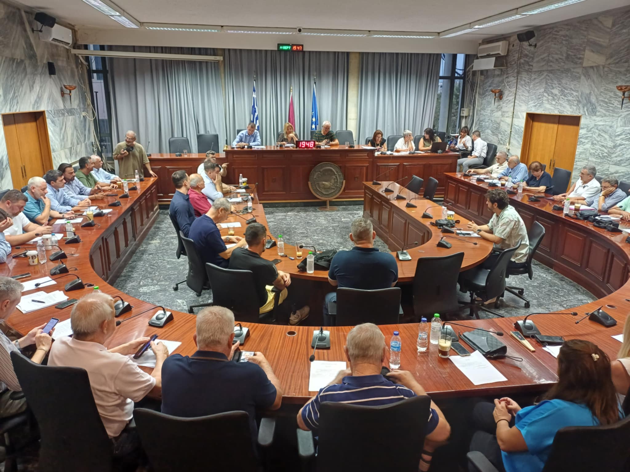 Συζήτηση για τα δύο χρόνια από το Daniel και τις θέσεις για delivery στη συνεδρίαση του δημοτ. συμβουλίου Λάρισας (ΦΩΤΟ)