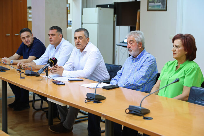 Κουρέτας για Διοικητήριο Καρδίτσας: Το έργο επιστρέφει με προοπτική ολοκλήρωσης μετά από καθυστερήσεις 15 ετών Κουρέτας για Διοικητήριο Καρδίτσας: Το έργο επιστρέφει με προοπτική ολοκλήρωσης μετά από καθυστερήσεις 15 ετών