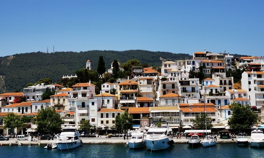 Zήλια και ξύλο στη Σκιάθο για τα μάτια 25χρονης: 45χρονος φώναξε σε 29χρονο «έρχεται η ώρα σου» Zήλια και ξύλο στη Σκιάθο για τα μάτια 25χρονης: 45χρονος φώναξε σε 29χρονο «έρχεται η ώρα σου»
