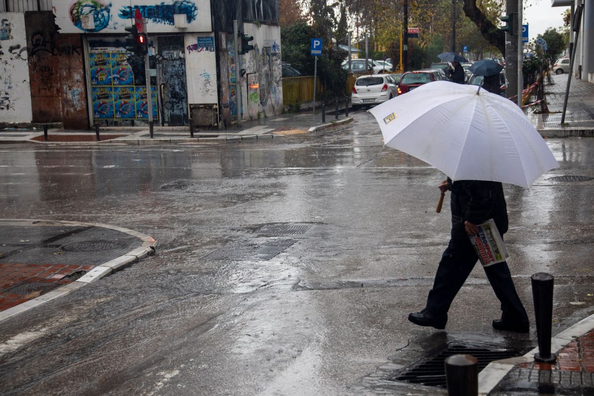 Τακούδης: έρχονται ισχυροί άνεμοι πτώση θερμοκρασίας και καταιγίδες στη Θεσσαλία