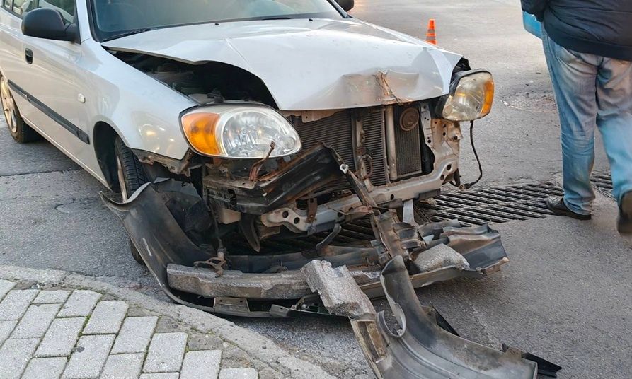 Τραγωδία στη Θεσσαλονίκη: Τροχαίο δυστύχημα με μία νεκρή και δύο τραυματίες