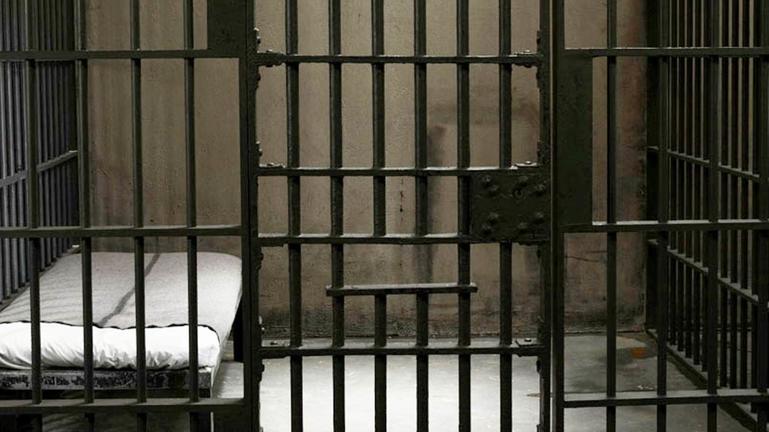 Βολιώτης ξυλοκόπησε την μητέρα του γιατί δεν του έδινε λεφτά να βάλει βενζίνη-«Με έδερνε όταν ήμουν μικρός»