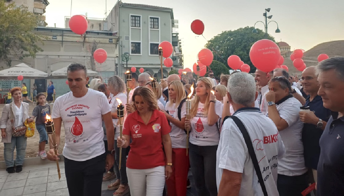 Η φλόγα της αγάπης άναψε απόψε στη Λάρισα- Λαμπαδηδρομία Εθελοντών Αιμοδοτών (ΦΩΤΟ+video)