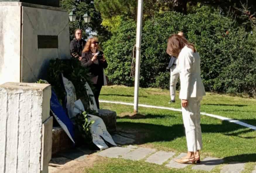 Τιμήθηκε ο ήρωας της Επανάστασης του 21 Γεωργάκης Ολύμπιος στο Λιβάδι Ελασσόνας (ΦΩΤΟ) Τιμήθηκε ο ήρωας της Επανάστασης του 21 Γεωργάκης Ολύμπιος στο Λιβάδι Ελασσόνας (ΦΩΤΟ)