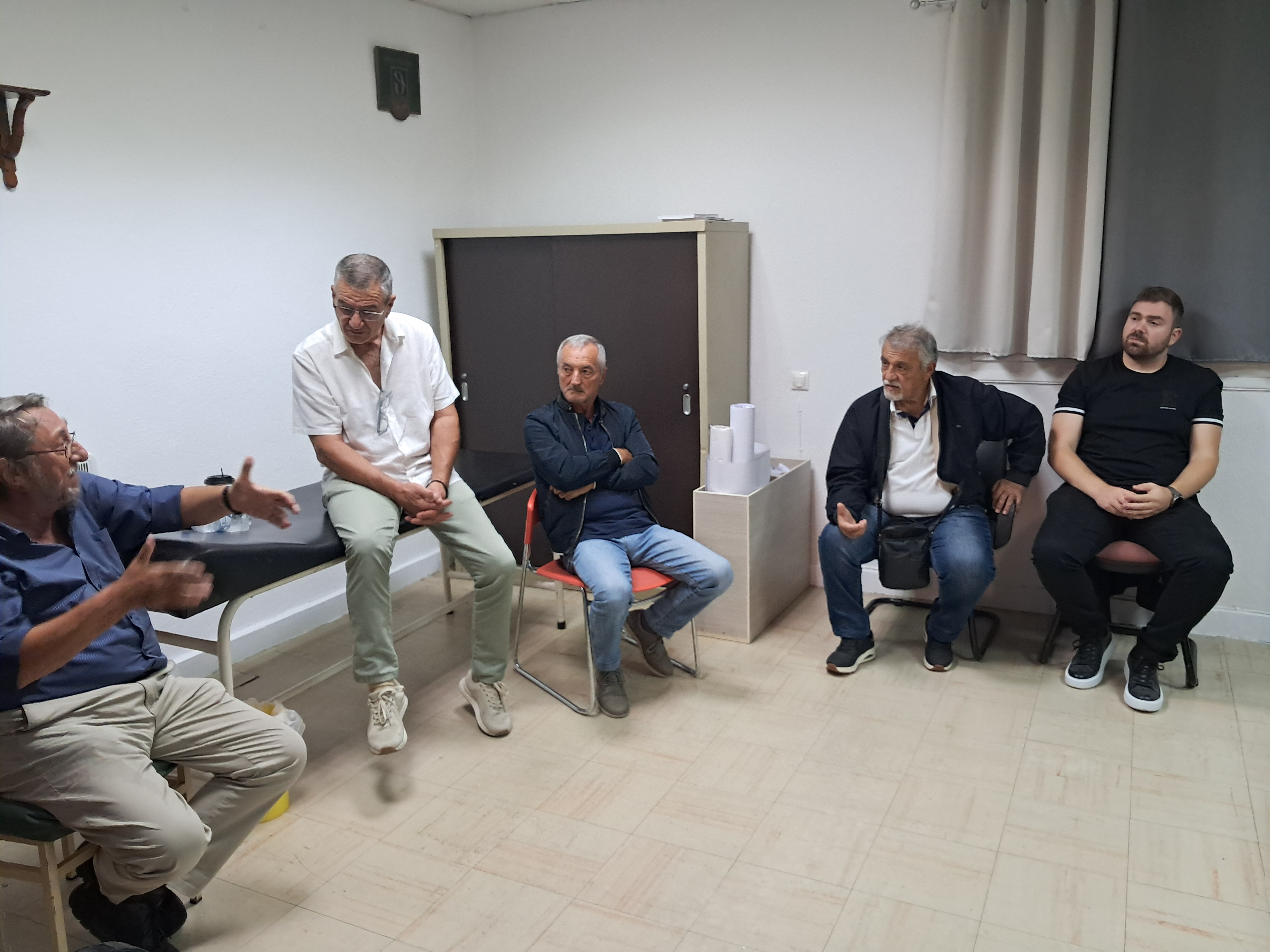 Η Συμπαράταξη Λαρισαίων στην Αμυγδαλέα: Διάλογος με την τοπική κοινωνία Η Συμπαράταξη Λαρισαίων στην Αμυγδαλέα: Διάλογος με την τοπική κοινωνία
