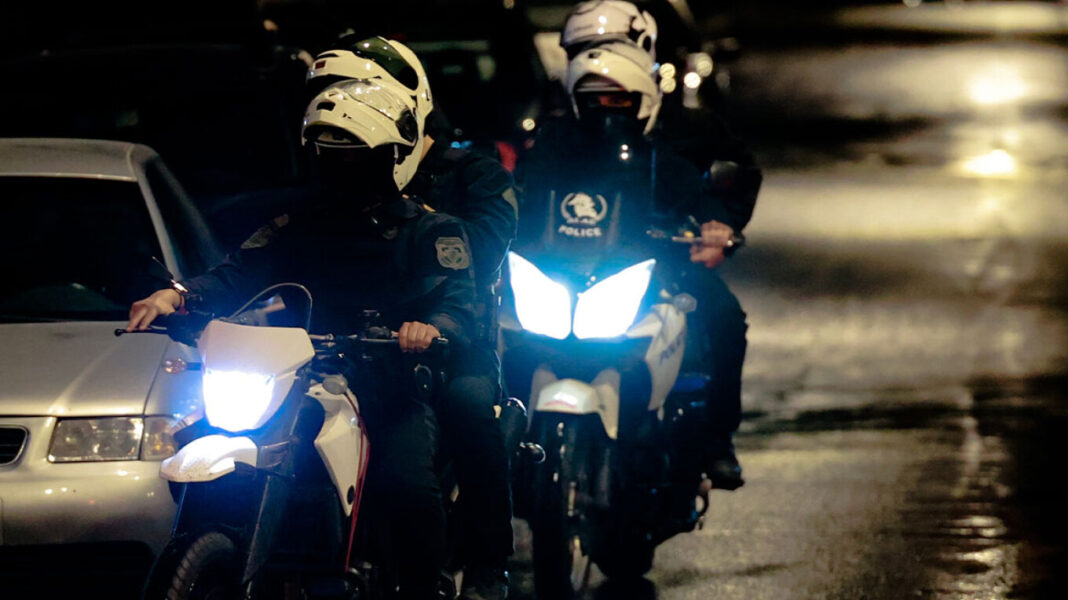 Συμπλοκή μεταξύ οπαδών του Παναθηναϊκού και της ΑΕΛ στη Λένορμαν – 15 προσαγωγές Συμπλοκή μεταξύ οπαδών του Παναθηναϊκού και της ΑΕΛ στη Λένορμαν – 15 προσαγωγές