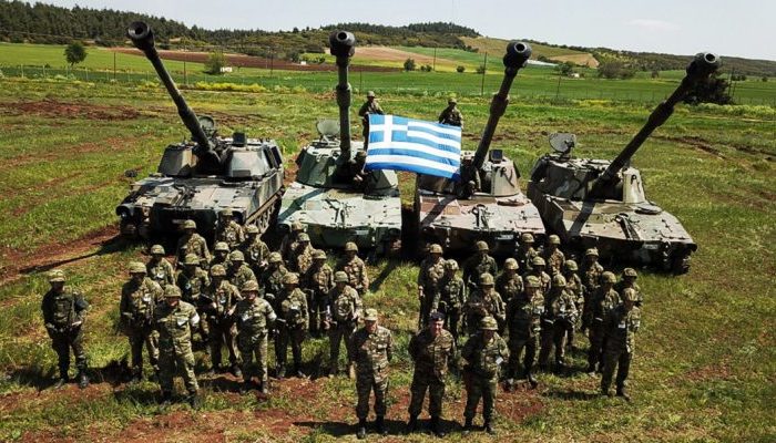 Στρατιωτική θητεία: «Επιβράβευση» όσων υπηρετούν αμέσως μετά το λύκειο