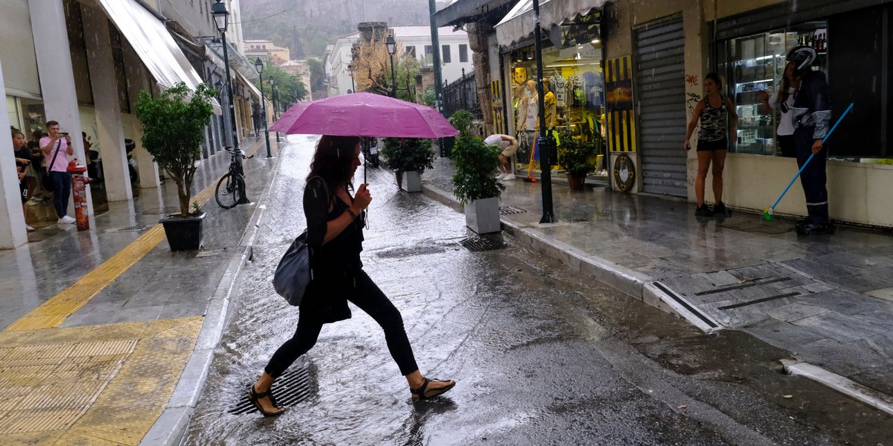 Προ των πυλών η κακοκαιρία Barbara -Αλλάζει το σκηνικό του καιρού από απόψε, πού θα χτυπήσει [χάρτες]