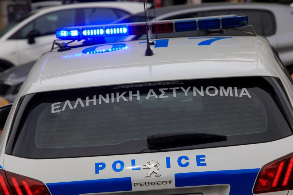Λάρισα: Έσερνε με το αυτοκίνητό του και στη συνέχεια χτυπούσε με μανία 65χρονο – «Ήθελα να τον σκοτώσω»