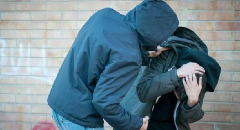 Συμμορία ανηλίκων λήστευε ανήλικους στη Λάρισα