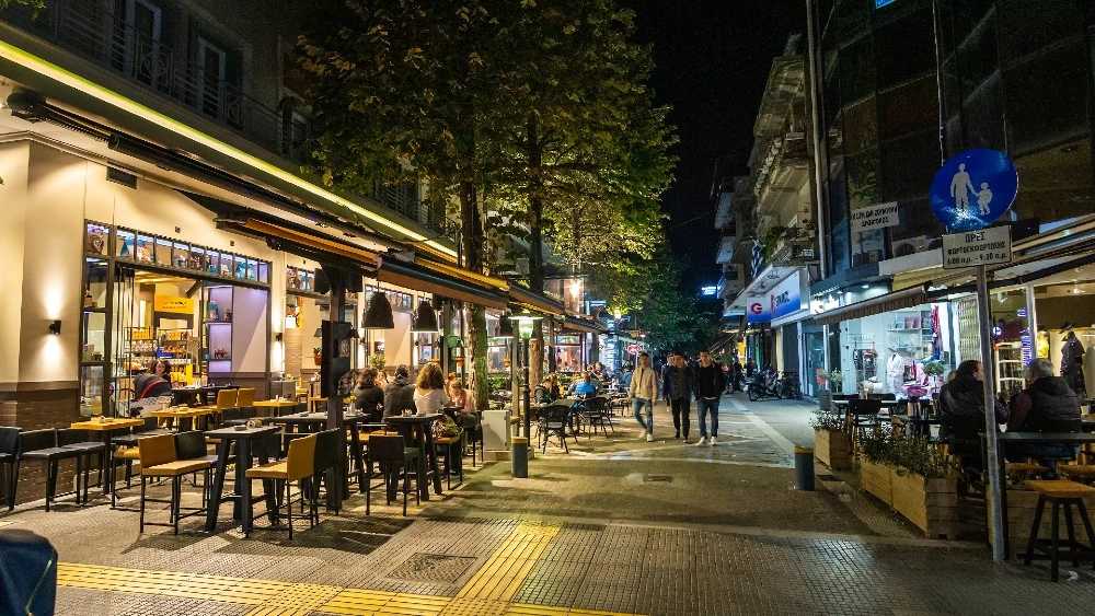 Αντιδρούν για τα λουκέτα από καταγγελίες πολιτών οι καταστηματάρχες εστίασης στη Λάρισα Αντιδρούν για τα λουκέτα από καταγγελίες πολιτών οι καταστηματάρχες εστίασης στη Λάρισα