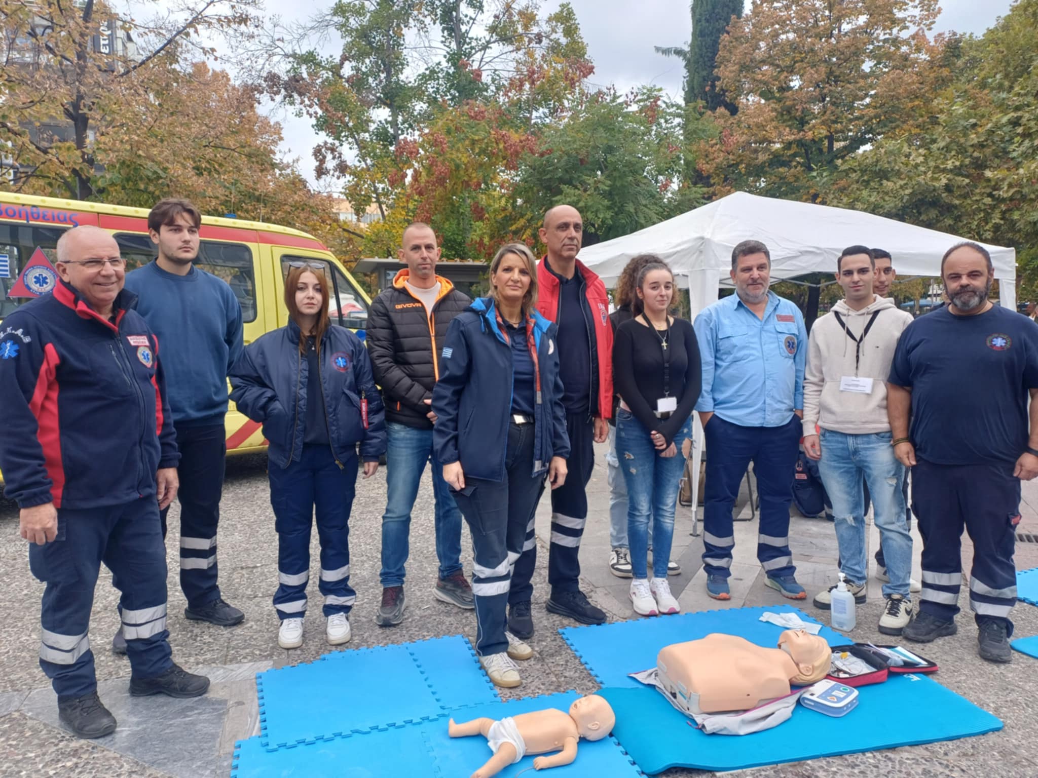 Ανοιχτή επίδειξη στους πολίτες του ΚΑΡΠΑ από το ΕΚΑΒ στη Λάρισα (ΦΩΤΟ) Ανοιχτή επίδειξη στους πολίτες του ΚΑΡΠΑ από το ΕΚΑΒ στη Λάρισα (ΦΩΤΟ)