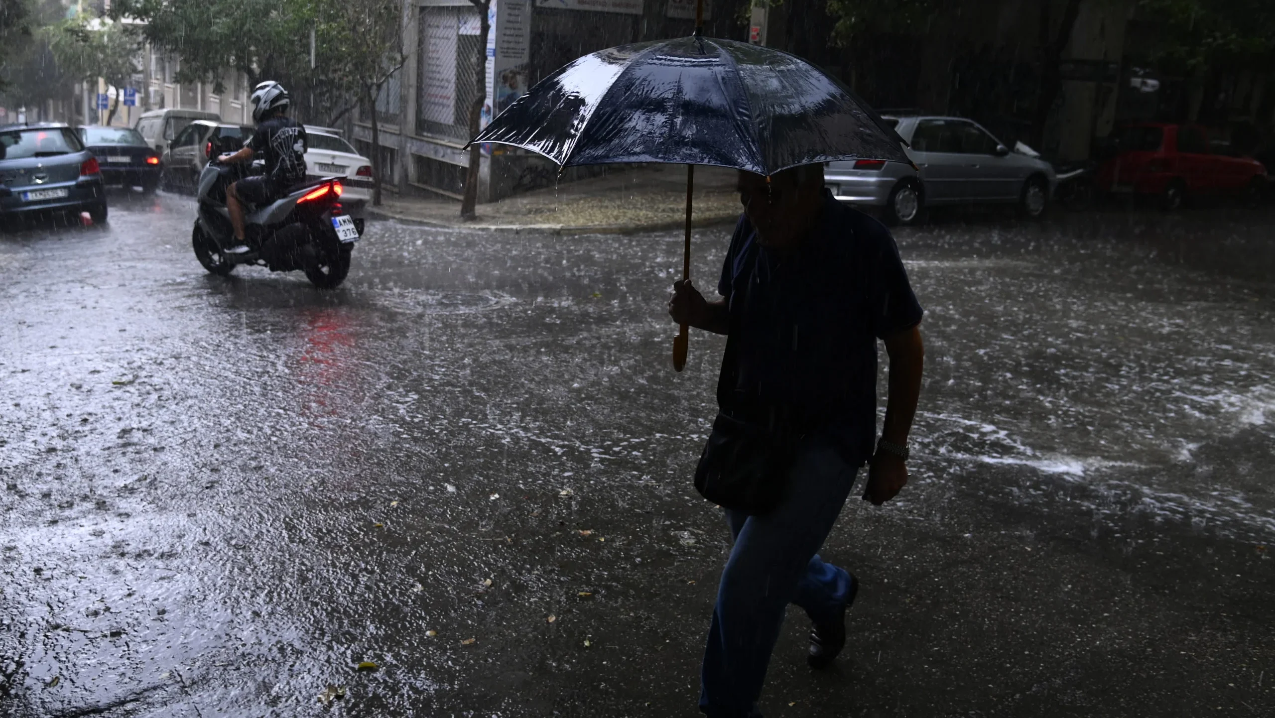 Δύο κύματα κακοκαιρίας προ των πυλών με αρχή το βράδυ της Κυριακής – Καταιγίδες, πτώση θερμοκρασίας και ισχυροί άνεμοι Δύο κύματα κακοκαιρίας προ των πυλών με αρχή το βράδυ της Κυριακής – Καταιγίδες, πτώση θερμοκρασίας και ισχυροί άνεμοι