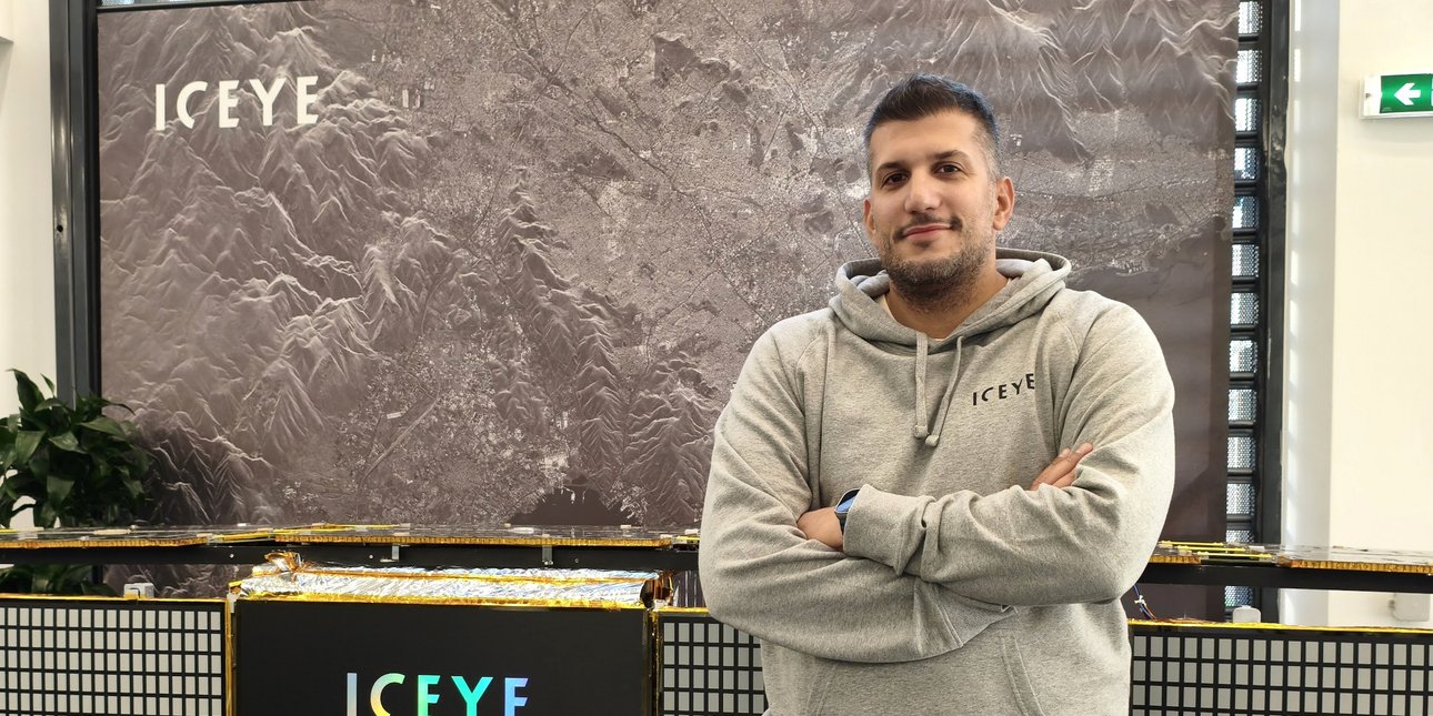 Η Ελλάδα αποκτά τα «δικά της μάτια» στο διάστημα -Δύο νέοι μικρο-δορυφόροι με ελληνικά χρώματα Η Ελλάδα αποκτά τα «δικά της μάτια» στο διάστημα -Δύο νέοι μικρο-δορυφόροι με ελληνικά χρώματα