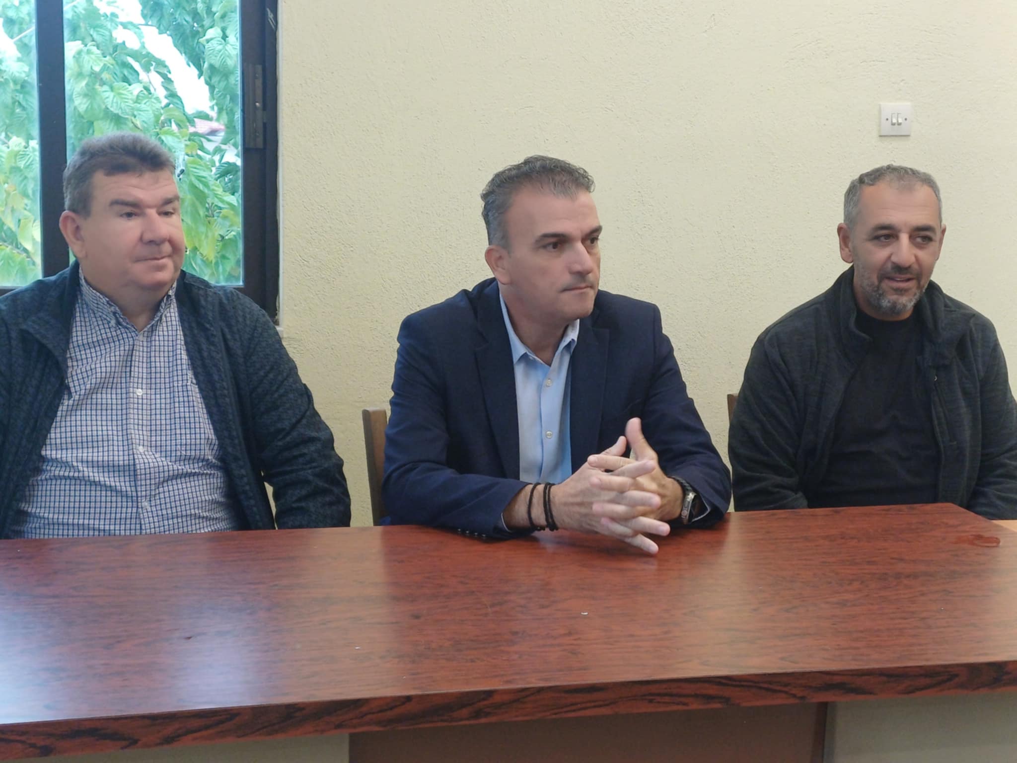 Επίσκεψη Μαμακου στη δομή στο Κουτσόχερο- συζήτηση με τους κατοίκους της Μάνδρας για την ασφάλεια στο χωριό (ΦΩΤΟ) Επίσκεψη Μαμακου στη δομή στο Κουτσόχερο- συζήτηση με τους κατοίκους της Μάνδρας για την ασφάλεια στο χωριό (ΦΩΤΟ)