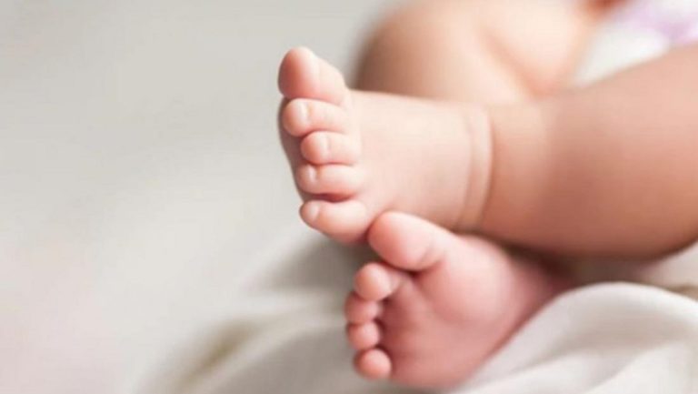 Επείγουσα διακομιδή βρέφους από τον Βόλο στη Λάρισα – Επεσε και χτύπησε στο κεφάλι είπαν οι γονείς του Επείγουσα διακομιδή βρέφους από τον Βόλο στη Λάρισα – Επεσε και χτύπησε στο κεφάλι είπαν οι γονείς του