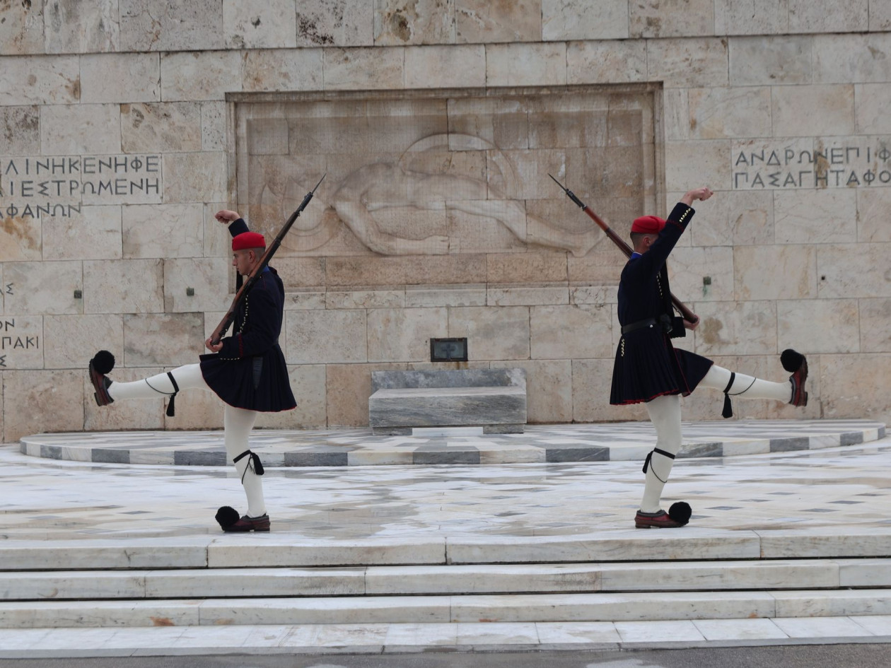 Άγνωστος Στρατιώτης: Τέλος από σήμερα οι καταλήψεις και οι συναθροίσεις - Πρόστιμα έως και €40.000 Άγνωστος Στρατιώτης: Τέλος από σήμερα οι καταλήψεις και οι συναθροίσεις - Πρόστιμα έως και €40.000