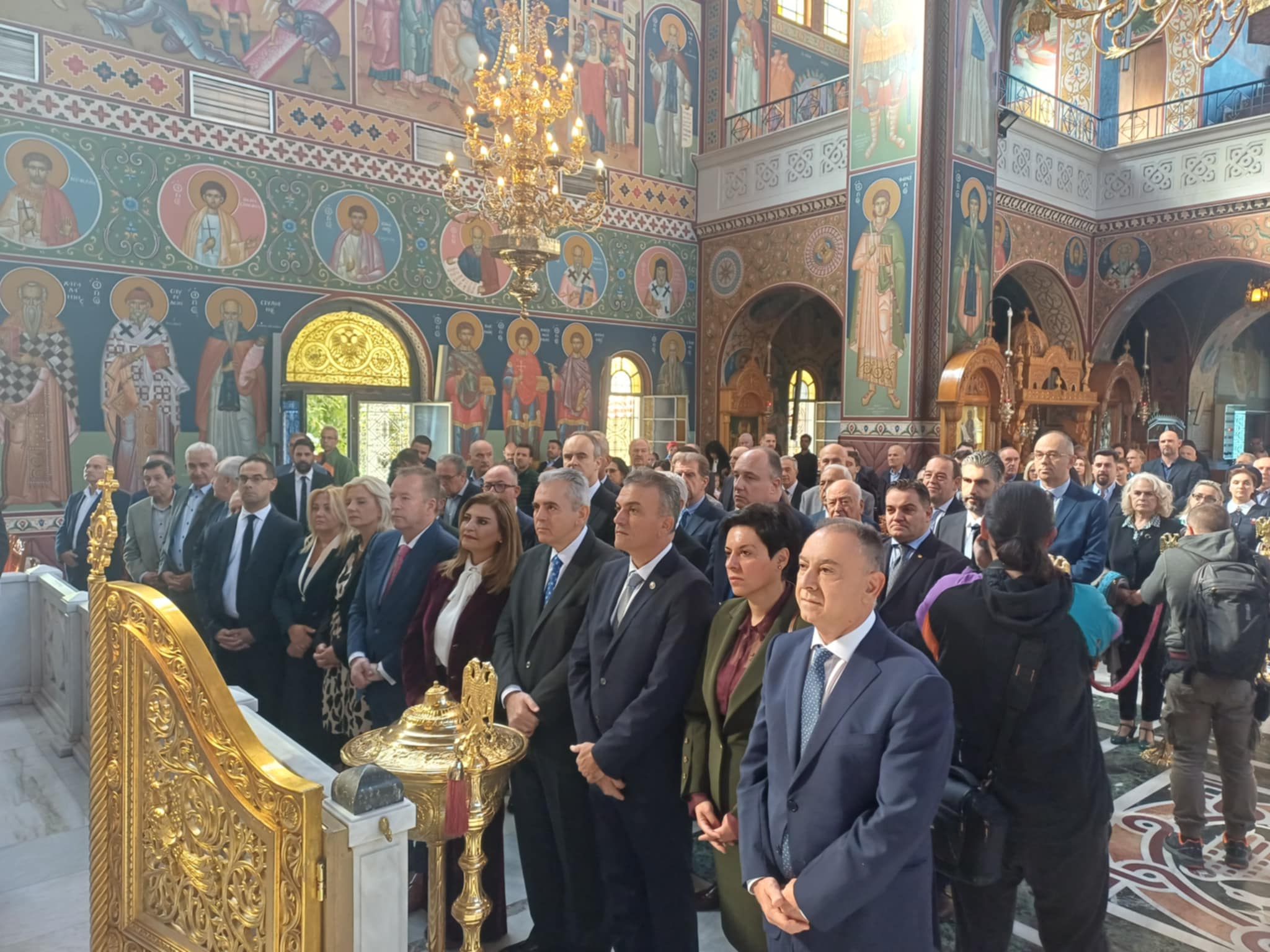 Λαμπρός εορτασμός στη Λάρισα  για την επέτειο του «ΟΧΙ»: Πανηγυρική δοξολογία στον Άγιο Αχίλλιο  (ΦΩΤΟ+video)