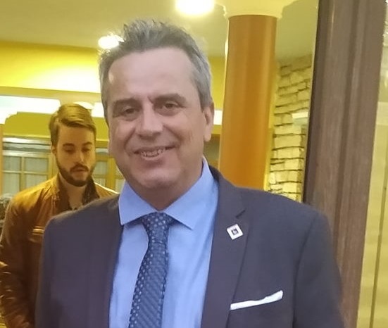 Ο συγκηνητικός αποχαιρετισμός του Γιώργου Τράντα για την απώλεια του συναδέλφου του Βασίλη Αθάνατου