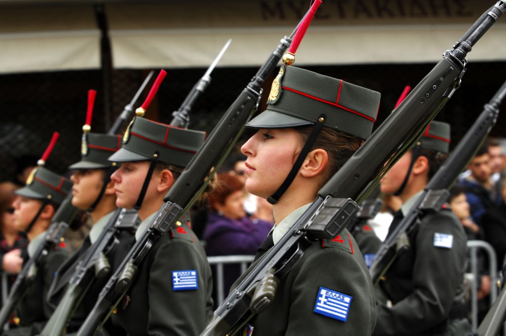 Νέο μισθολόγιο ενστόλων: Αυξήσεις και αναδρομικά έως 3 μήνες – Πότε και πόσα θα λάβουν στρατιωτικοί και Σώματα Ασφαλείας