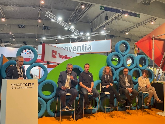 Συμπαράταξη Λαρισαίων: «Οι “έξυπνες πόλεις” δεν χτίζονται με ταξίδια, αλλά με συνέχεια στο έργο»