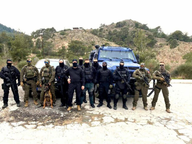 Είκοσι εκπαιδευμένοι αστυνομικοί από τον Έβρο στον Τύρναβο για τους Ρομά